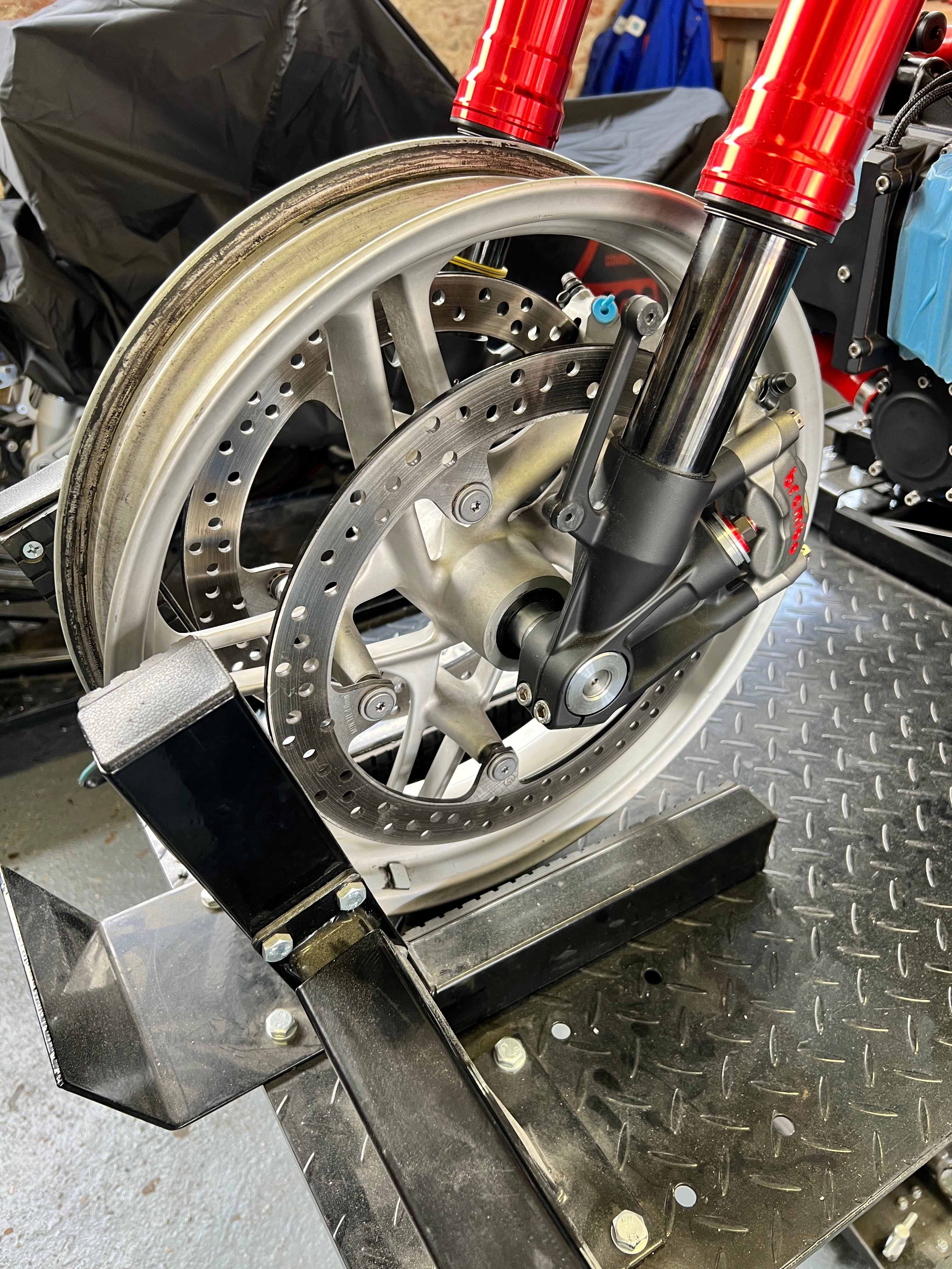 S1000RR conversion kit K1200 wheel